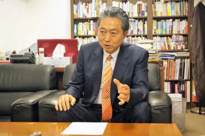 日本前首相鸠山由纪夫，每逢采访必谈“人类命运共同体”